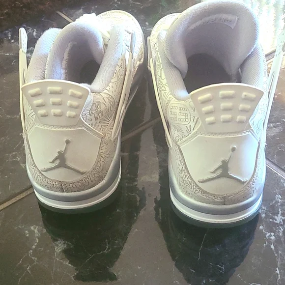 Laser 4s Jordan's Men Size 11 Authentic